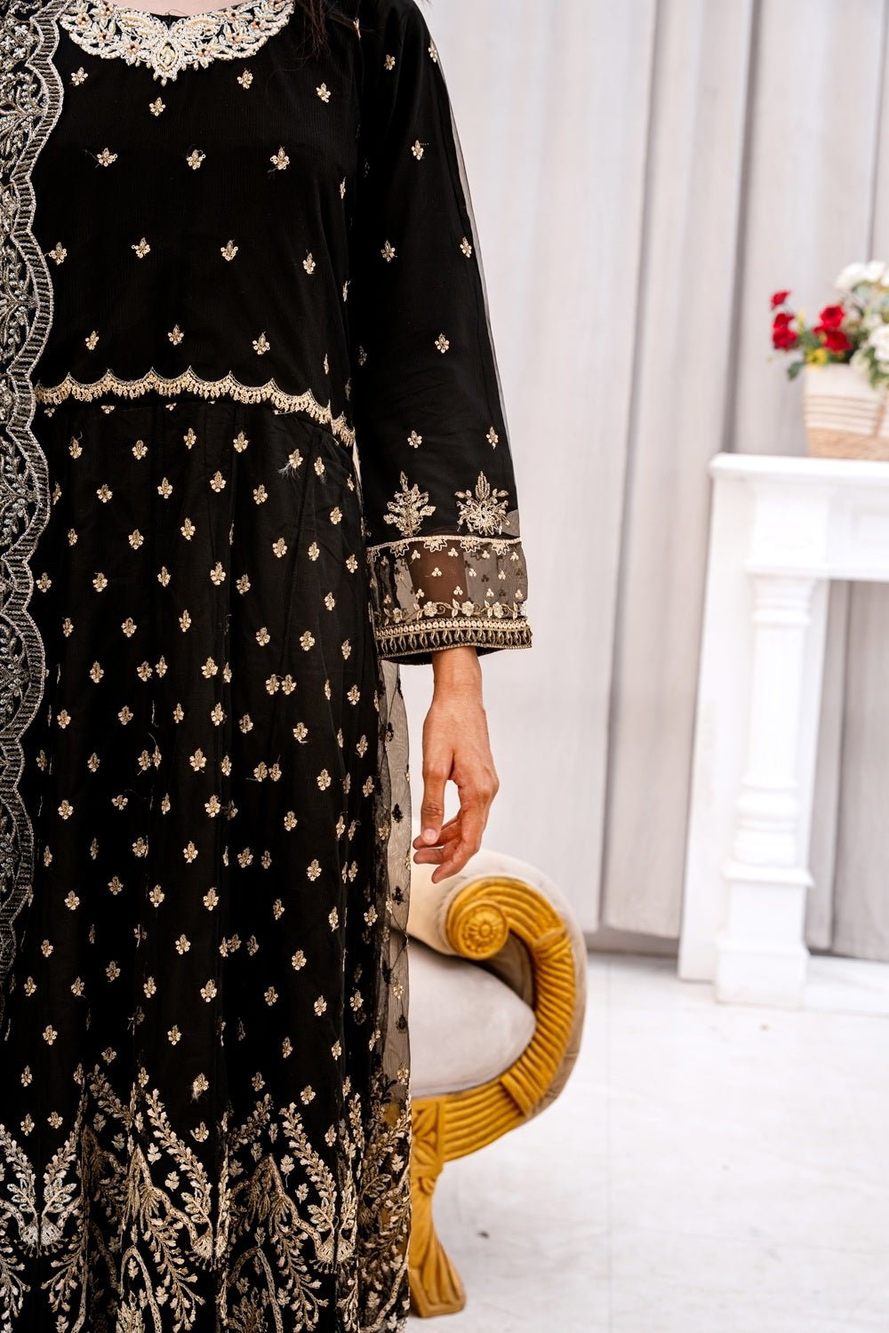 Black Majesty Luxury Dress - Sami Fabrics