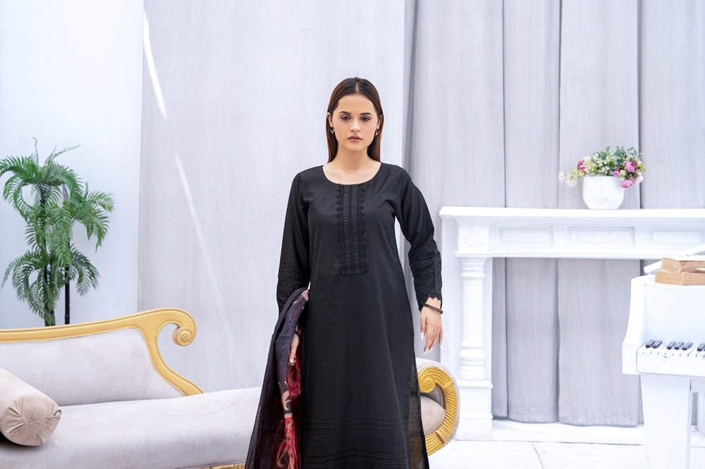 Elegant solid black design - Sami Fabrics