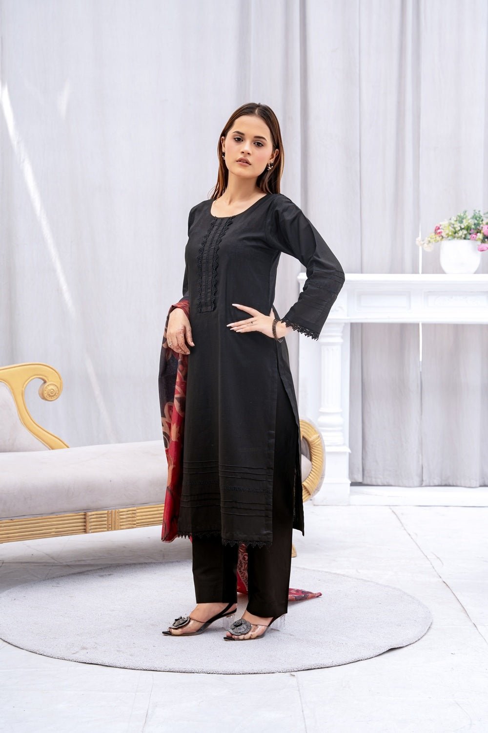 Elegant solid black design - Sami Fabrics