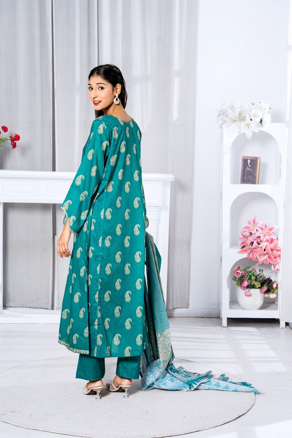 Emerald Paisley Grace Suit - Sami Fabrics
