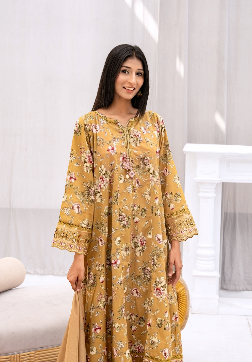Golden Bloom Embroidered Lawn Suit - Sami Fabrics