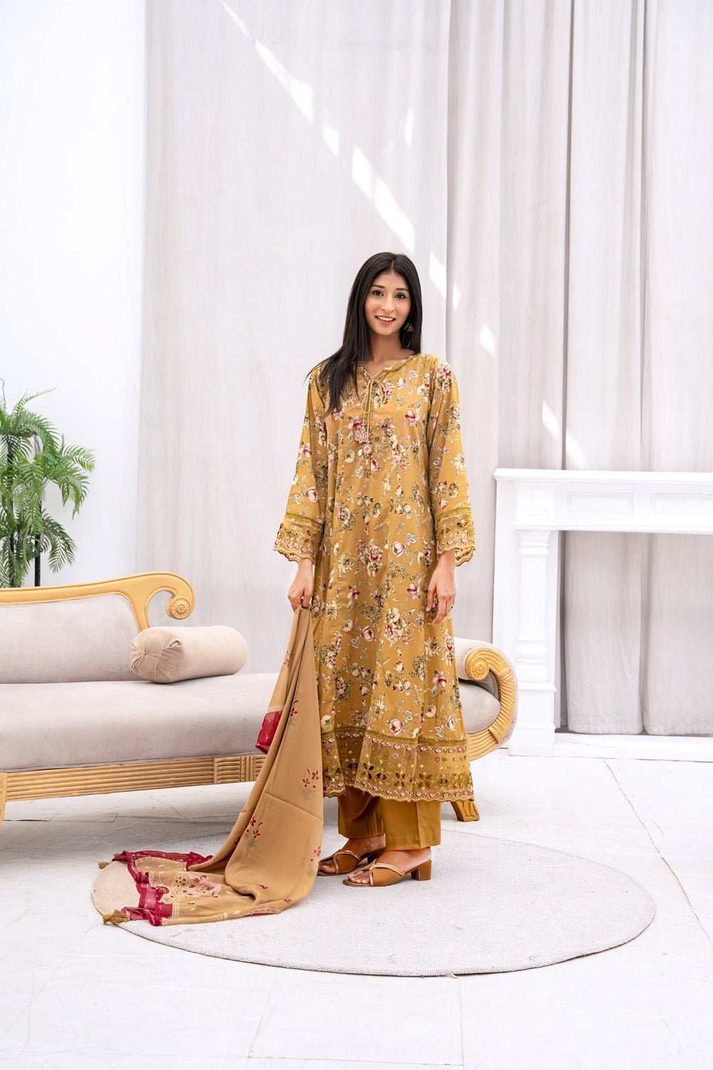 Golden Bloom Embroidered Lawn Suit - Sami Fabrics