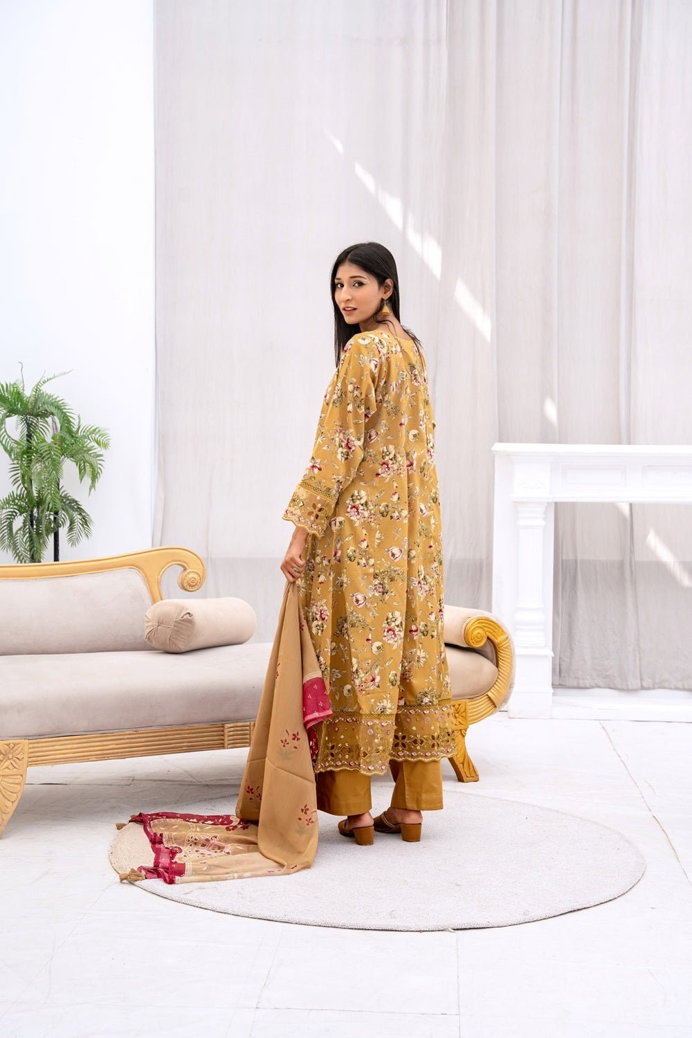 Golden Bloom Embroidered Lawn Suit - Sami Fabrics