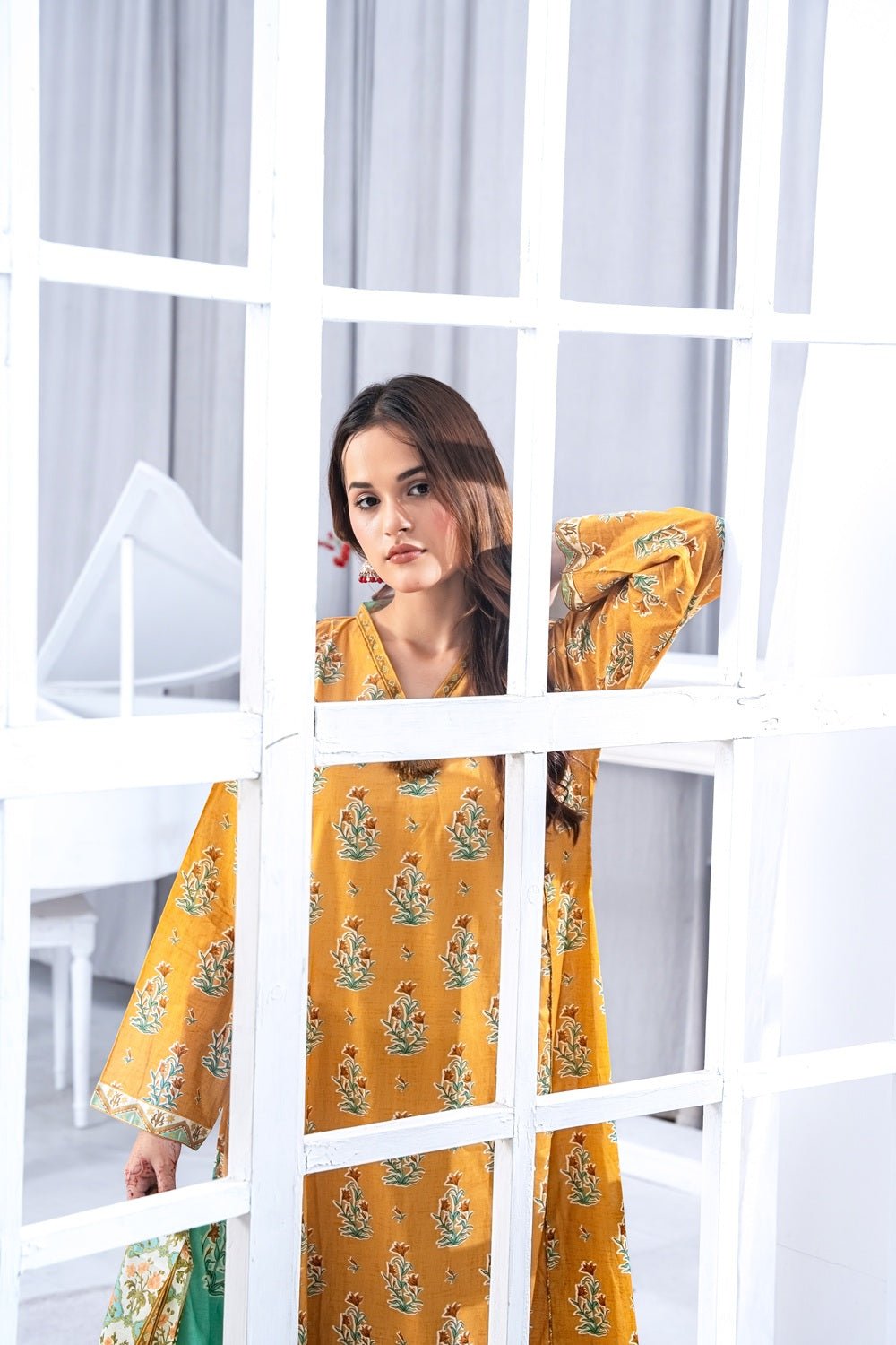 Golden Bloom Printed Lawn Suit - Sami Fabrics