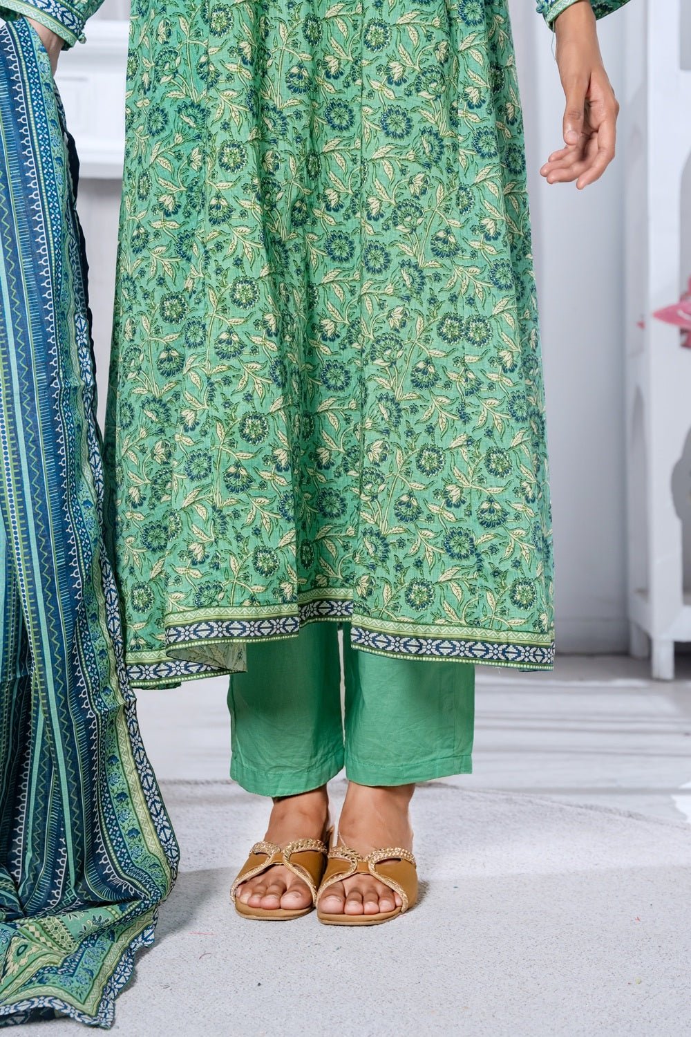 Mint Meadow Printed 3-Piece Lawn Suit - Sami Fabrics